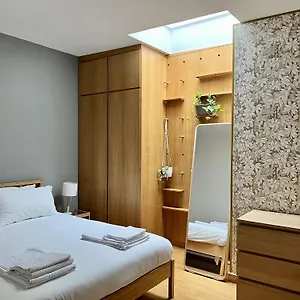  Apartment Bilocale Su Corte Milanese